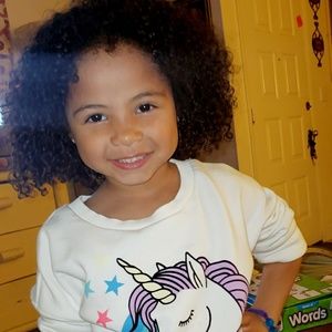 Meet your Posher, Stella